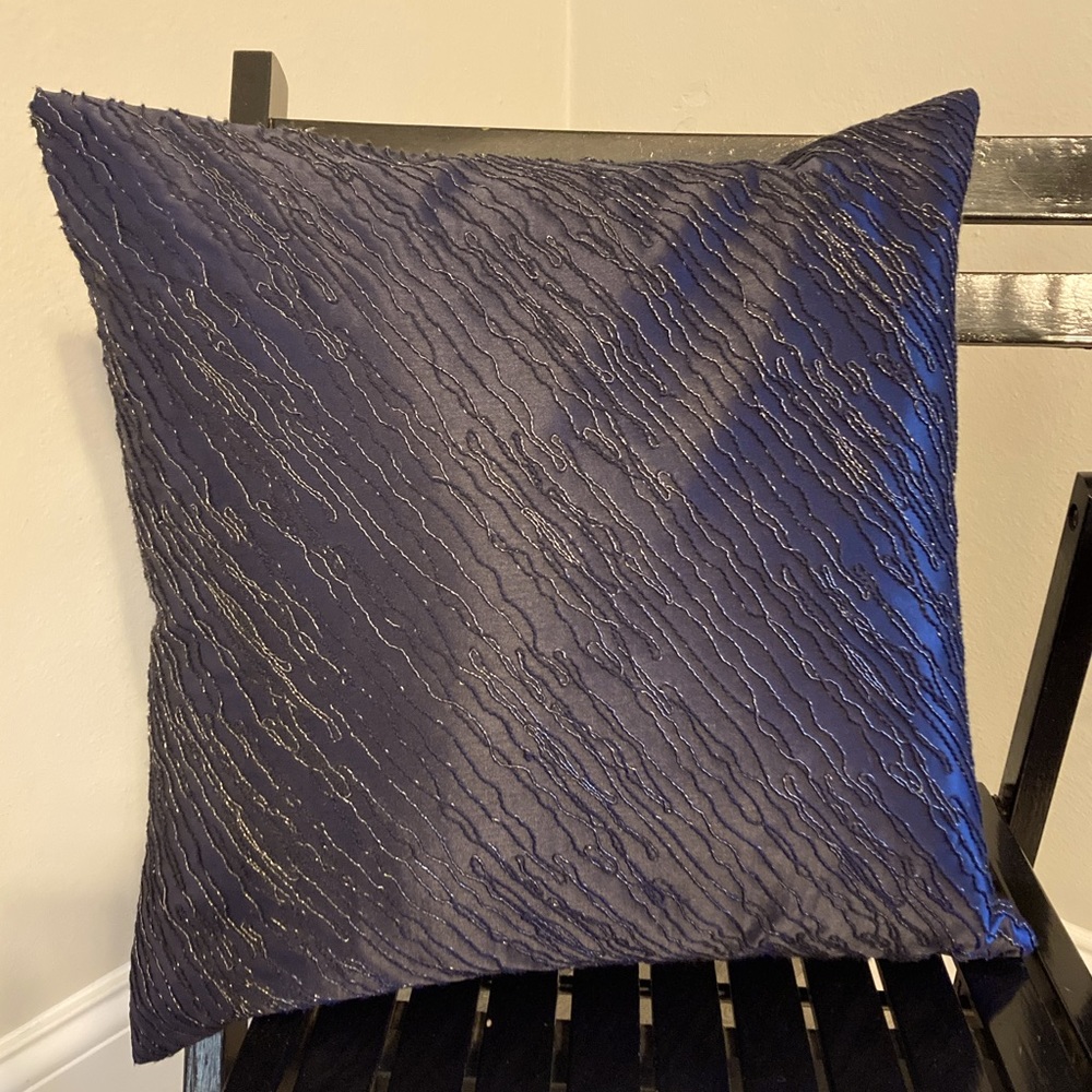 DONNA KARAN Home Accent Pillow Navy Square Boudoir Size 16x16